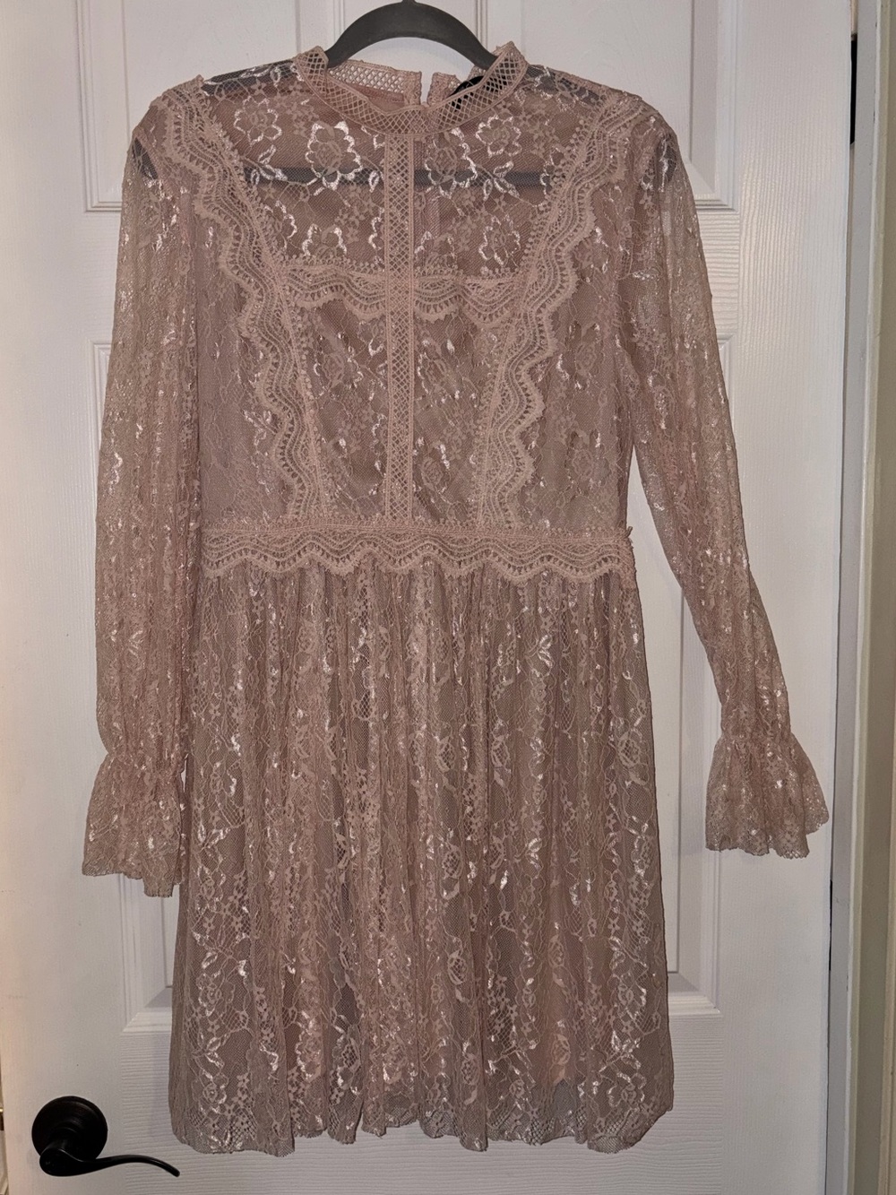 Simplee Dusty Rose Lace Long-Sleeve dress